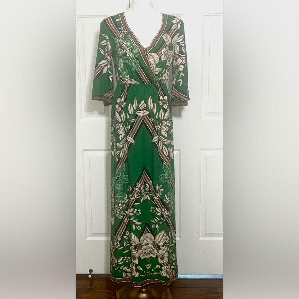Flying Tomato Maxi Floral Green Dress Size S